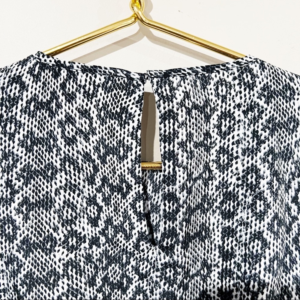 NWT Michael Kors Snakeskin Animal Geometric Print Peplum Top size P - Picture 7 of 8